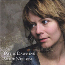 Nielsen, Sussie - Day is Dawning