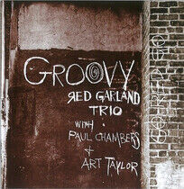 Garland, Red -Trio- - Groovy + 4