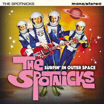 Spotnicks - Surfin' In Outer Space