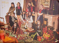Twice - Year of Yes -CD+Book-